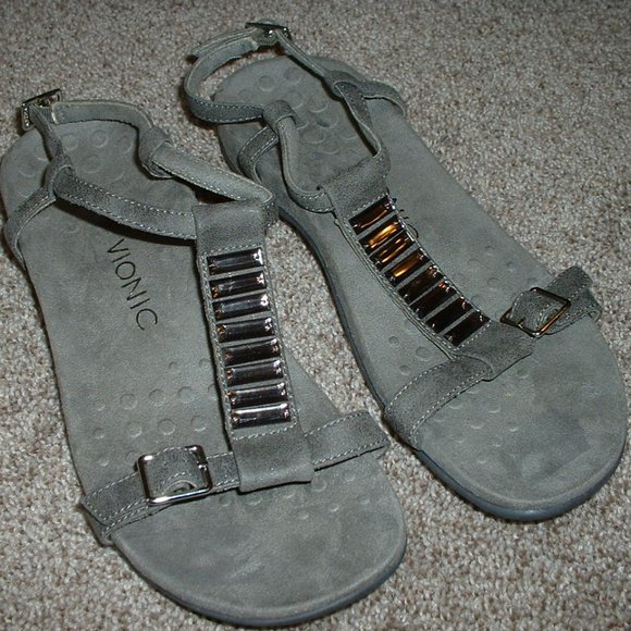 vionic embellished sandals